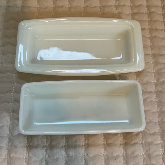 PYREX Vintage Crazy Daisy Butter Dish - Picture 2 of 3